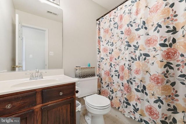 18198 SPRINGS RD, Jeffersonton, VA 22724