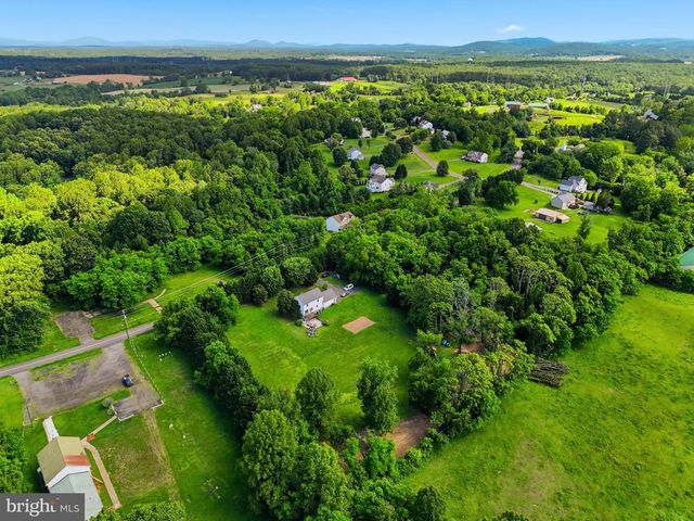 18198 SPRINGS RD, Jeffersonton, VA 22724