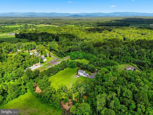 18198 SPRINGS RD, Jeffersonton, VA 22724