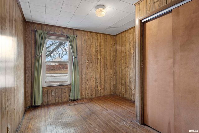 630 W MAPLE Avenue, Springfield, IL 62702