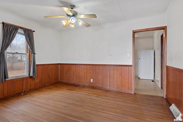 630 W MAPLE Avenue, Springfield, IL 62702