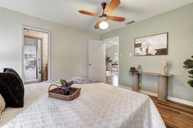 8606 Thunderbird RD A & B, Austin, TX 78736