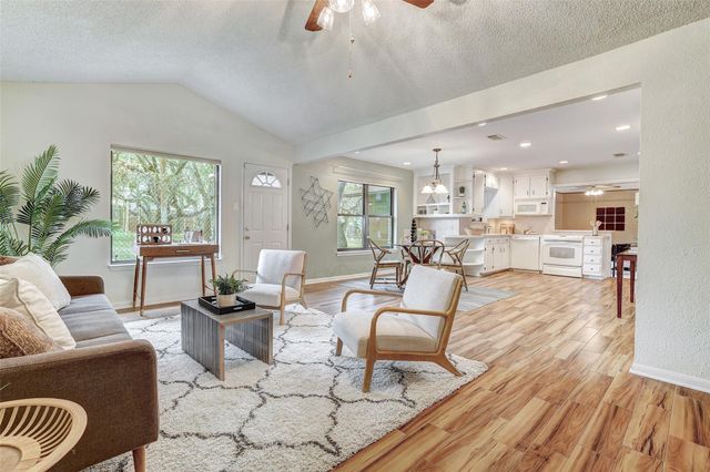 8606 Thunderbird RD A & B, Austin, TX 78736