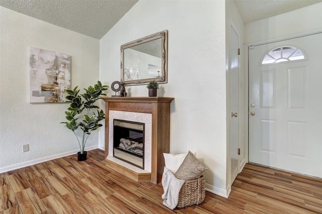 8606 Thunderbird RD A & B, Austin, TX 78736