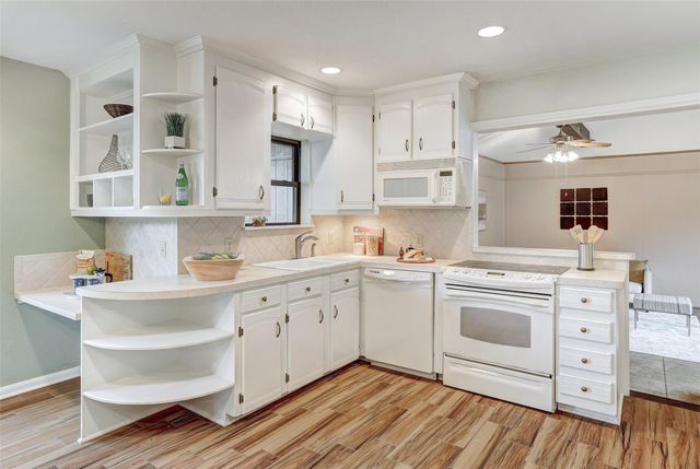8606 Thunderbird RD A & B, Austin, TX 78736