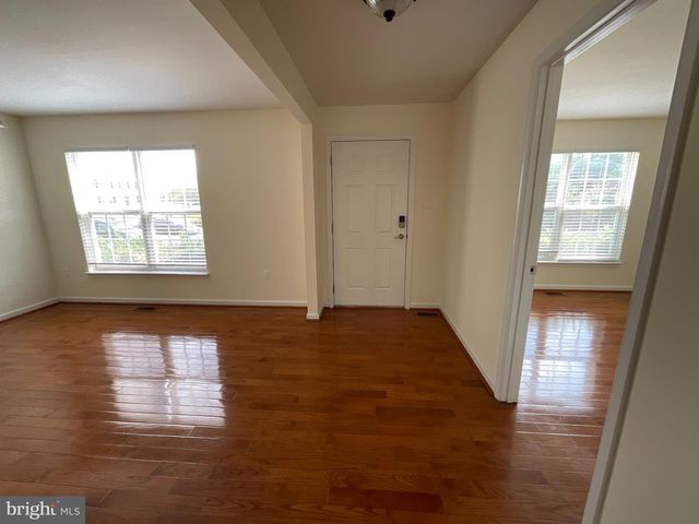 5 SHALE CT, Fredericksburg, VA 22406