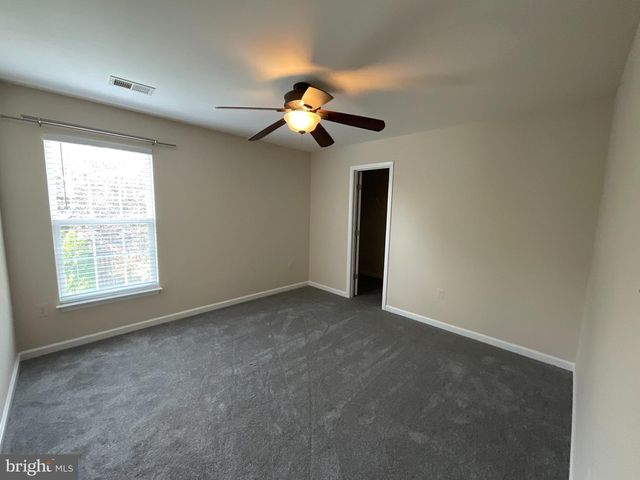 5 SHALE CT, Fredericksburg, VA 22406