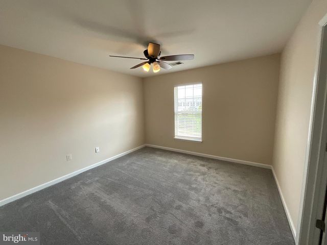 5 SHALE CT, Fredericksburg, VA 22406