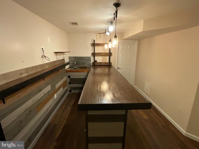 5 SHALE CT, Fredericksburg, VA 22406