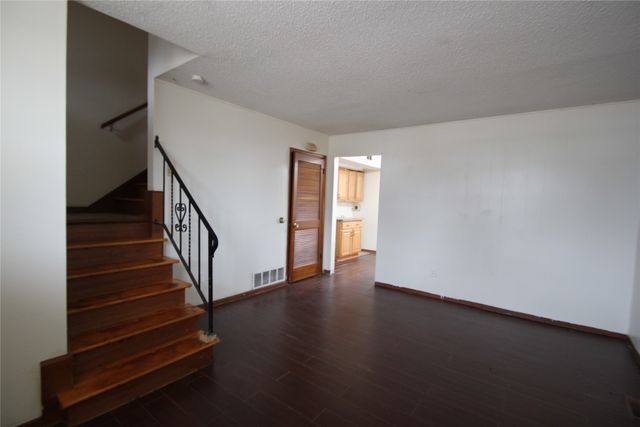 3831 40th Street, Des Moines, IA 50310