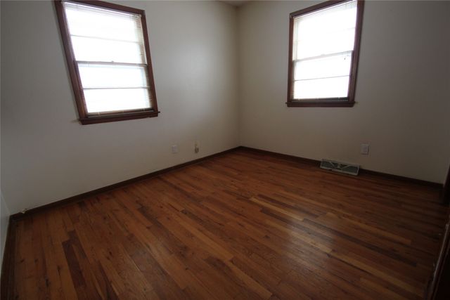 3831 40th Street, Des Moines, IA 50310