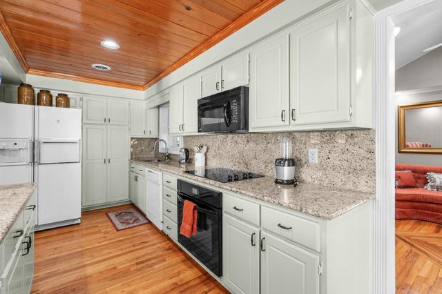 379 Bragdon Ave., Georgetown, SC 29440