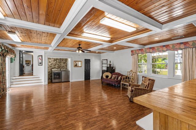 379 Bragdon Ave., Georgetown, SC 29440