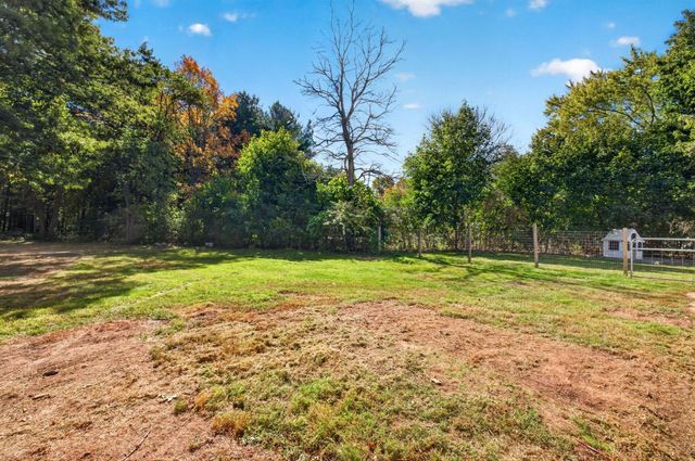 87 River St, Middleboro, MA 02346