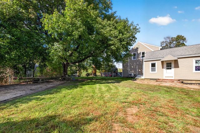87 River St, Middleboro, MA 02346