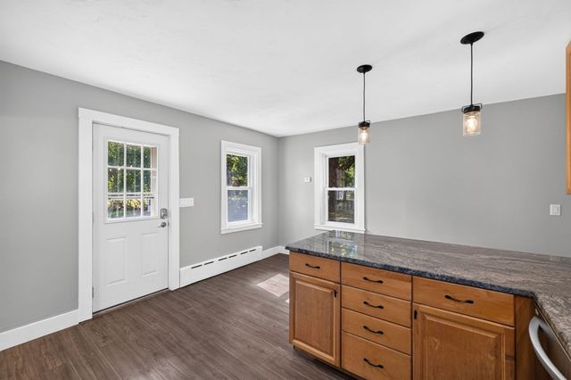 87 River St, Middleboro, MA 02346
