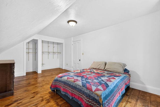 87 River St, Middleboro, MA 02346