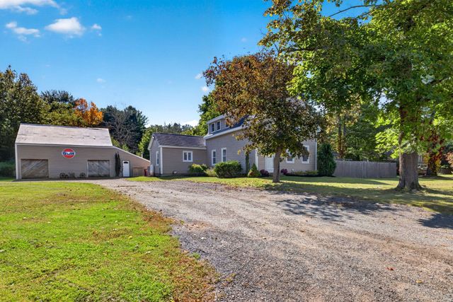 87 River St, Middleboro, MA 02346