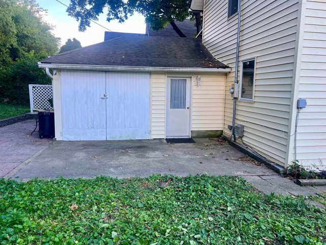 1001 Washington St Street, Eldora, IA 50627