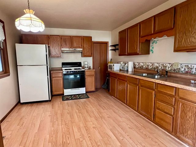 1001 Washington St Street, Eldora, IA 50627