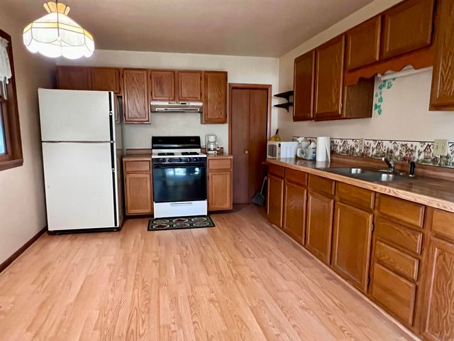1001 Washington St Street, Eldora, IA 50627