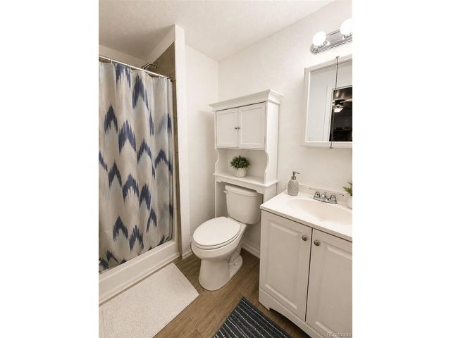 642 Ash Ave, Akron, CO 80720