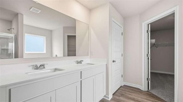 805 Pelham Way, Locust Grove, GA 30248
