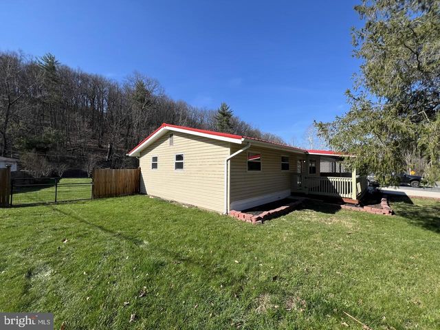 1194 JENKINS RUN RD, Moorefield, WV 26836