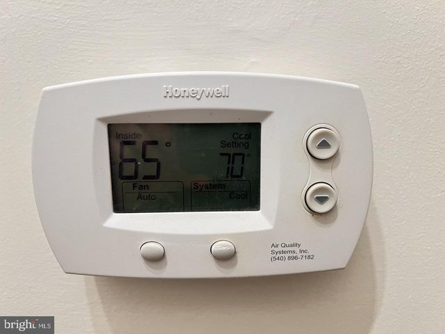 1194 JENKINS RUN RD, Moorefield, WV 26836