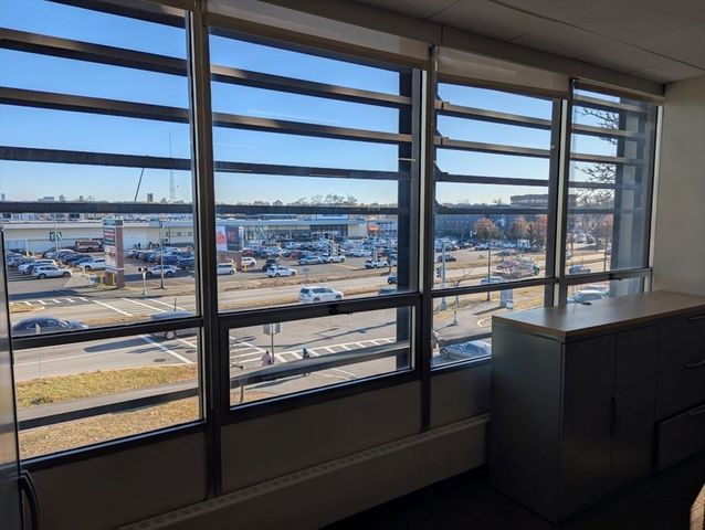 185 Alewife Brook Pkwy, Cambridge, MA 02138