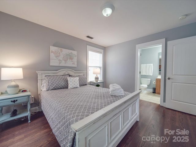 1916 Lela Avenue, Charlotte, NC 28208