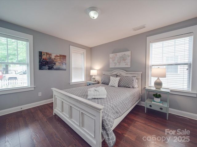 1916 Lela Avenue, Charlotte, NC 28208