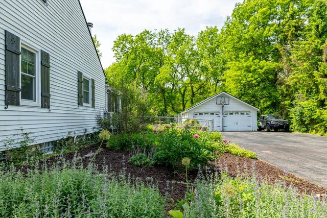 3705 Dexter Ann Arbor Road, Ann Arbor, MI 48103