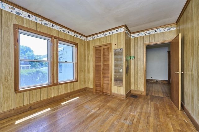 15 Moray St, Lynn, MA 01904