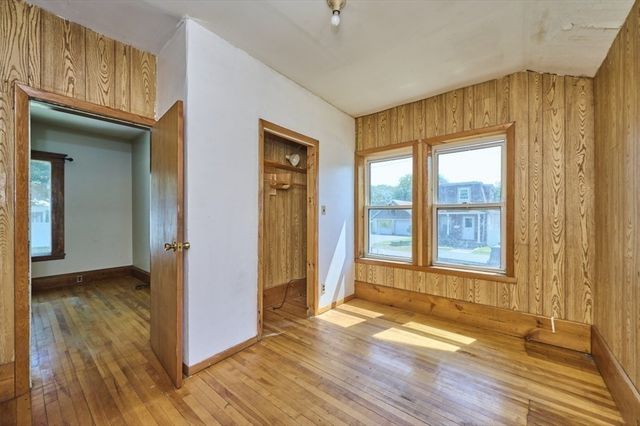 15 Moray St, Lynn, MA 01904