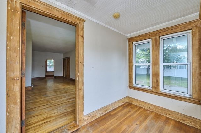 15 Moray St, Lynn, MA 01904