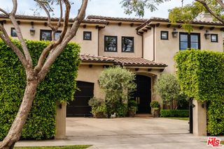 11432 Aqua Vista Street, Studio City, CA 91604