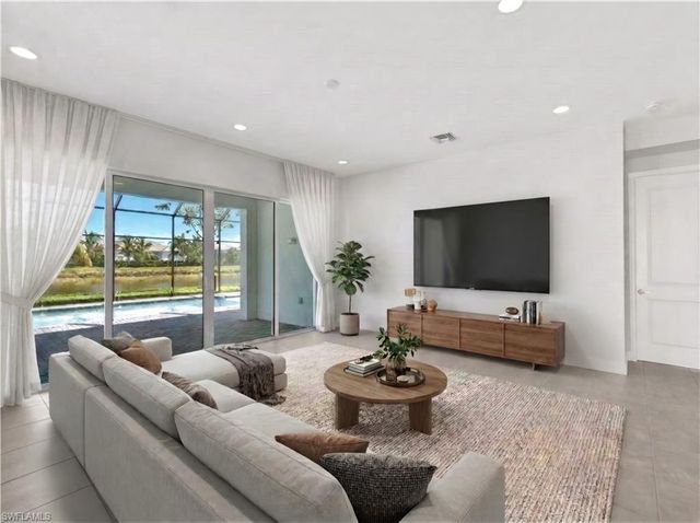 12261 Windamere TRL, Naples, FL 34120