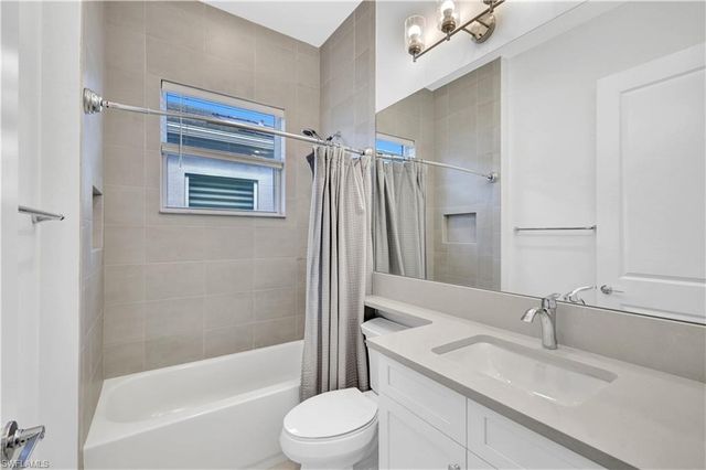 12261 Windamere TRL, Naples, FL 34120