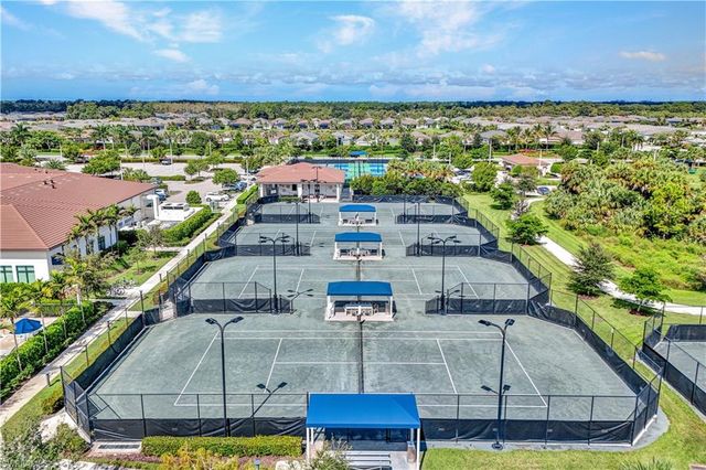 12261 Windamere TRL, Naples, FL 34120