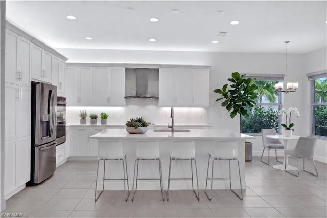 12261 Windamere TRL, Naples, FL 34120