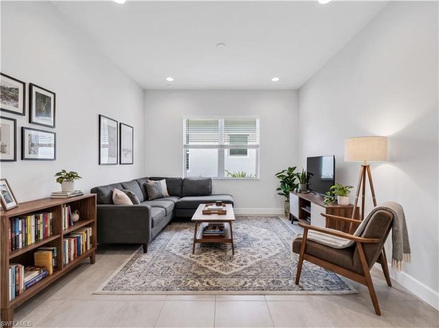 12261 Windamere TRL, Naples, FL 34120
