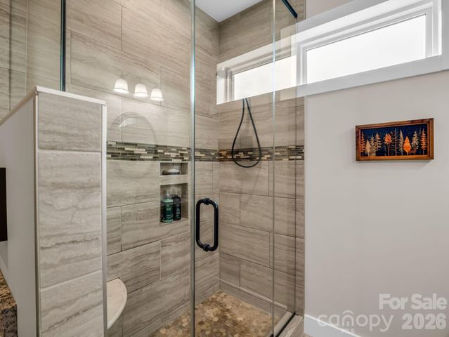 39 Village Overlook Loop, Swannanoa, NC 28778