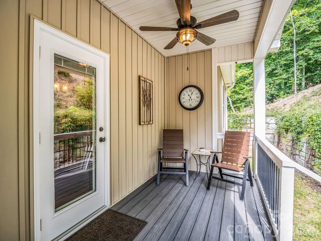 39 Village Overlook Loop, Swannanoa, NC 28778