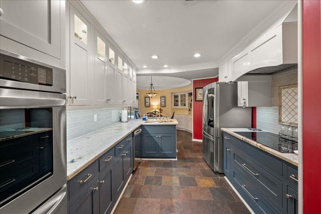 528 Sheffield Drive, Richardson, TX 75081