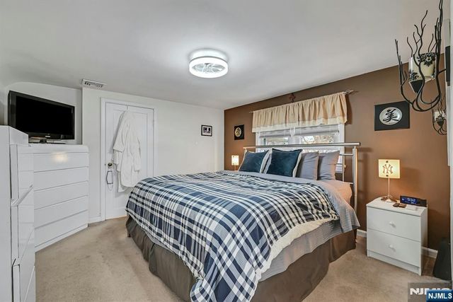 345 Grove Street, New Milford, NJ 07646