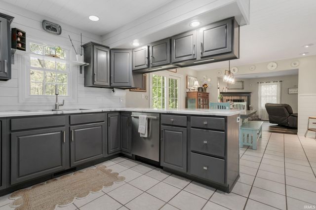 21731 Knobcone Court, Bristol, IN 46507
