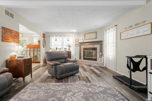 21731 Knobcone Court, Bristol, IN 46507