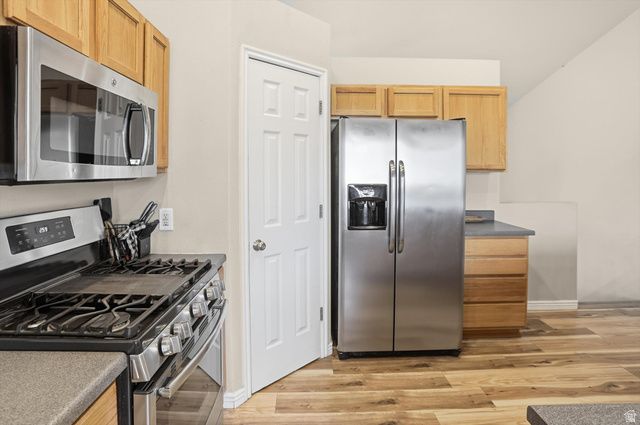 2512 N JONATHAN PL, Saratoga Springs, UT 84045