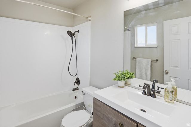 2512 N JONATHAN PL, Saratoga Springs, UT 84045